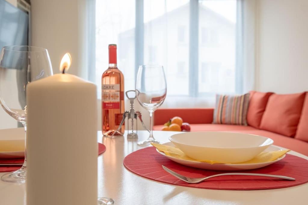 Bright & Chic Parkside Apartment Sofia Esterno foto